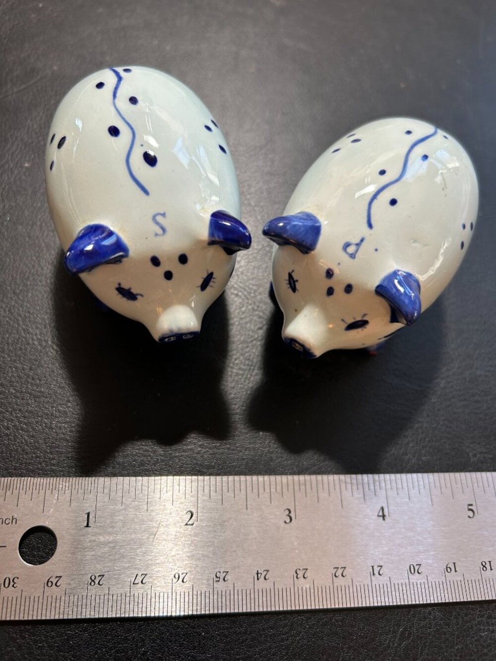 Delft Blue & White Pig Salt & Pepper Shaker Set